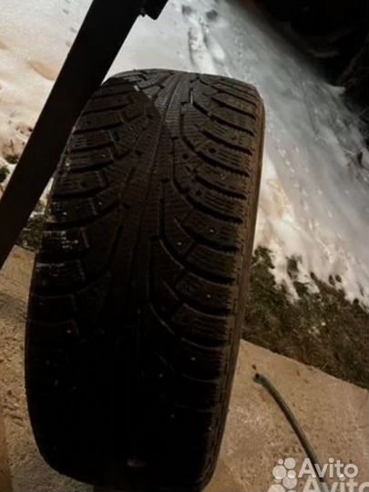 Nokian Tyres Hakkapeliitta 5 SUV 265/45 R21