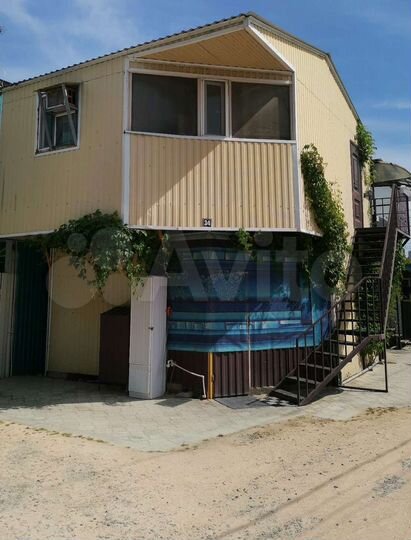 Комната 100 м², 1/2 эт.