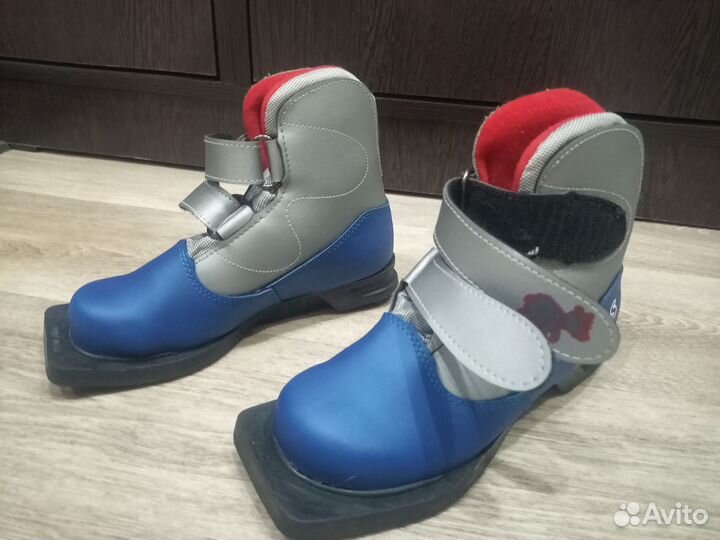 Лыжные ботинки 32 размер