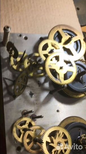 Часы напольные Янтарь колеса, рычаги