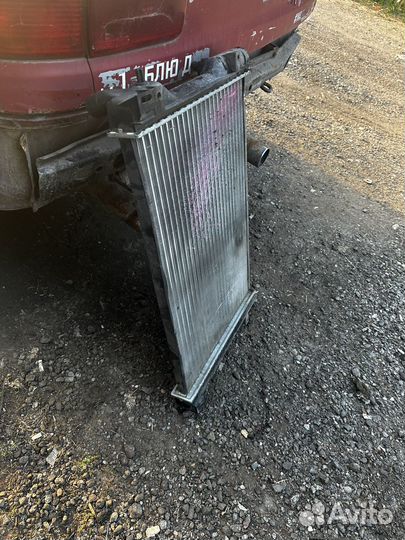 Радиатор охлаждения opel omega b