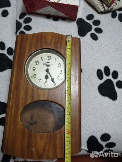 Старинные настенные часы с маятником СССР