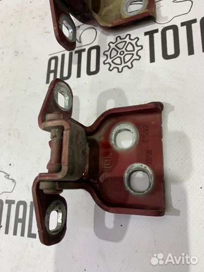 Петли двери передние правые Renault Logan 1 K7M