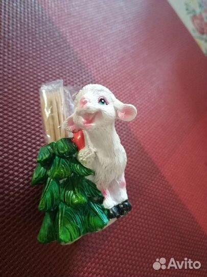 Красивая козочка для зубочисток