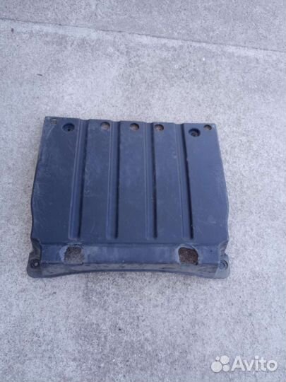 Jaguar x260 пыльник задней бампера Центральный