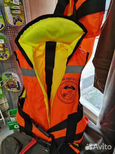 Спасательный жилет с сертификатом