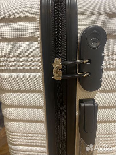 Чемодан на колесах S+