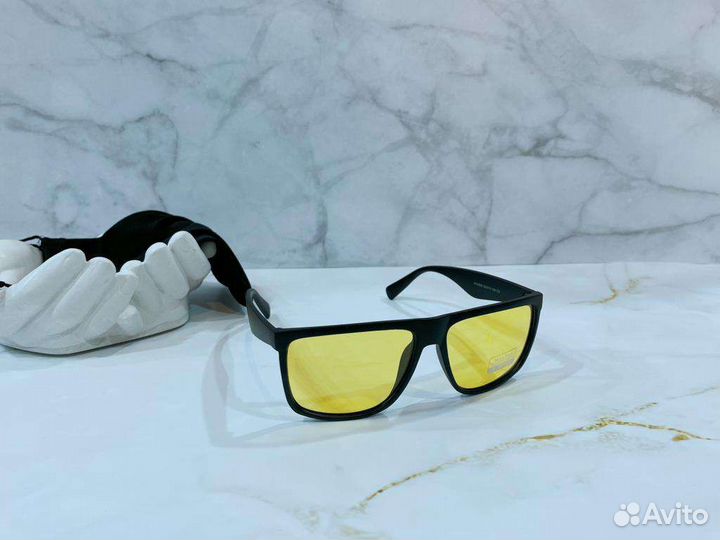 Солнцезащитные очки polaroid