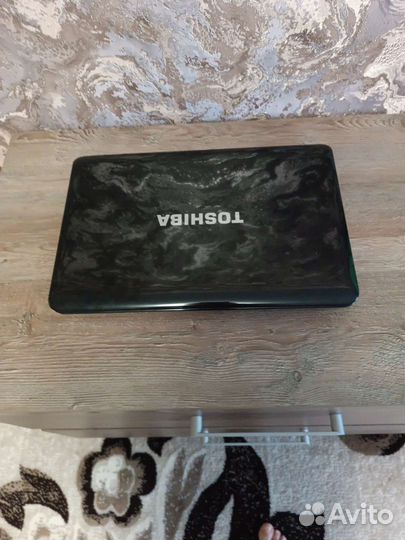 Ноутбук toshiba