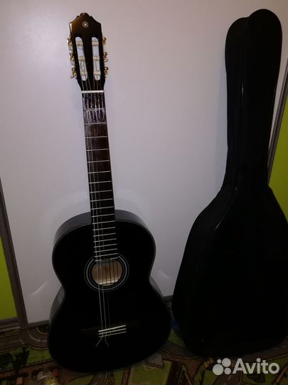 Гитара Yamaha c40 классическая