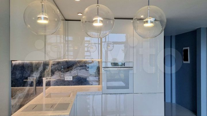 3-к. апартаменты, 80 м², 2/26 эт.