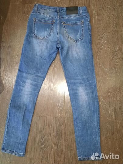 Джинсы