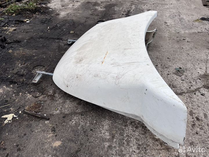 Спойлер на renault