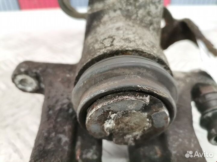 Суппорт задний левый для Volkswagen Passat 5