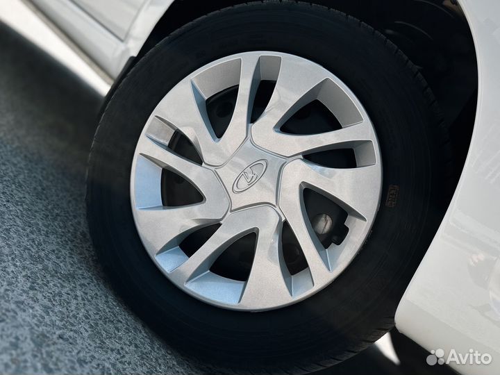 LADA Granta 1.6 МТ, 2023, 22 км