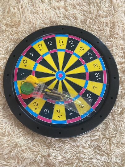 Дартс с дротиками