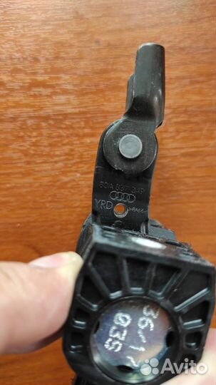 Ограничитель двери водителя Audi Q5 FY с 2017 г.в