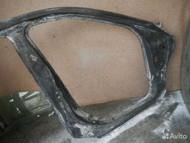 Б/У Б/У Боковина правая, Cadillac (Кадиллак) -SRX