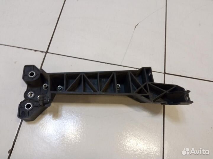 Кронштейн крепления фары Infiniti Q50 V37