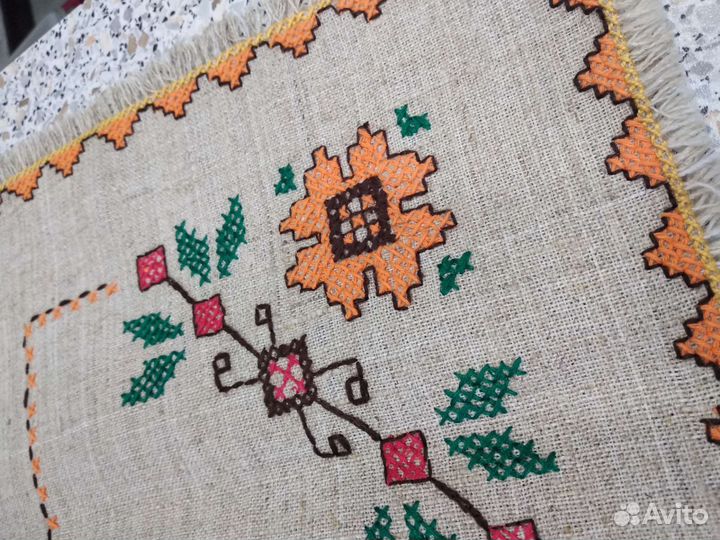 Салфетки и дорожка на стол