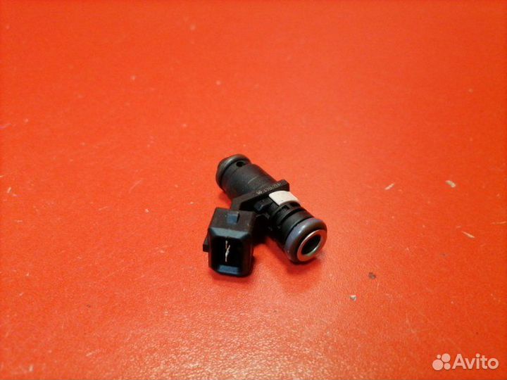 Форсунка Renault Duster HSM F4R 2012