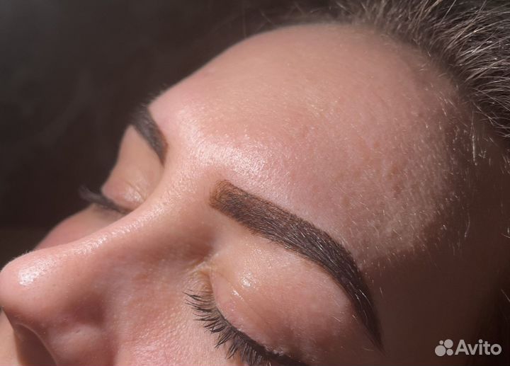 Мастер бровист