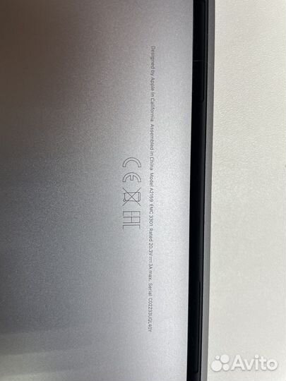 Macbook Pro 13 2019 retina touch bar