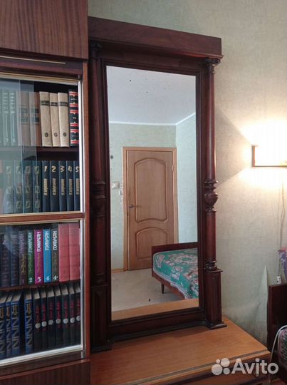 Зеркало старинное