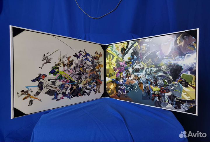 2 концепт арта по Overwatch в твёрдых обложках