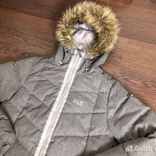 Пуховик женский Jack Wolfskin