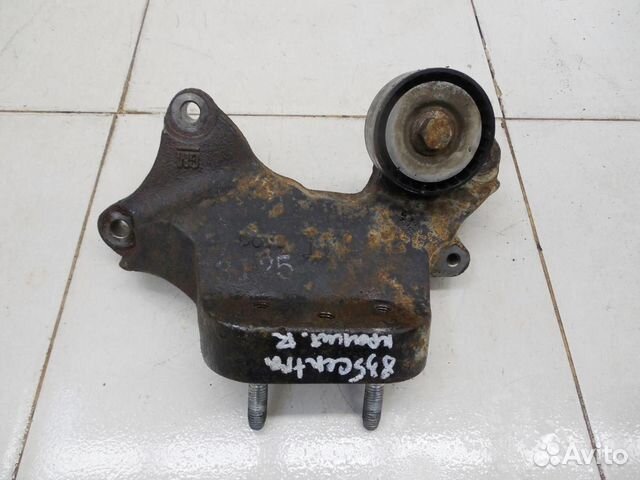 Кронштейн двигателя правый Gentra II 2013-2015