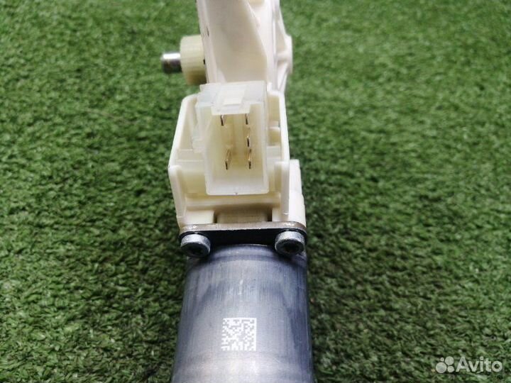 Блок моторчика стеклоподъемника задний правый