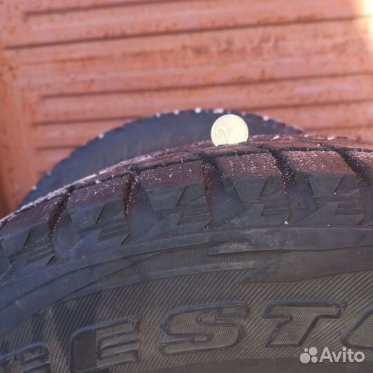 Bridgestone Blizzak DM-V1 225/65 R18