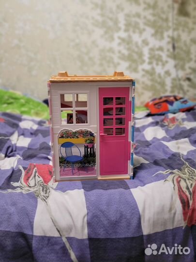 Домик кукольный