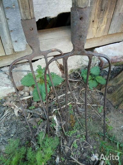 Грабли вилы лопаты
