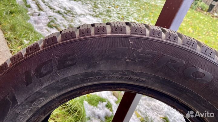 Pirelli Ice Zero 225/65 R17 106T