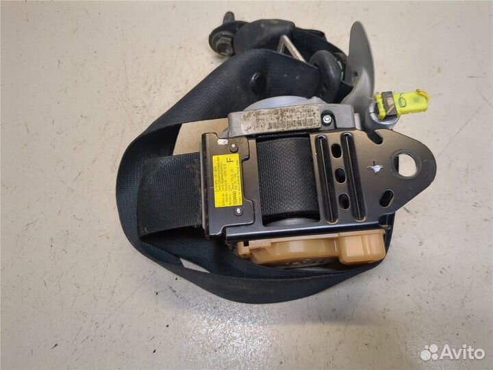 Ремень безопасности Toyota Avensis 2, 2005