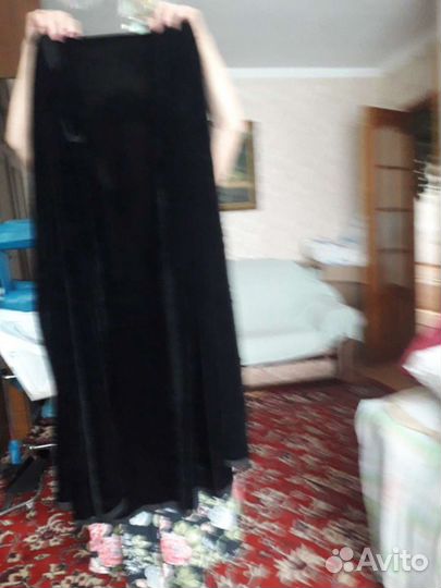 Отрез чёрного панбархата продам