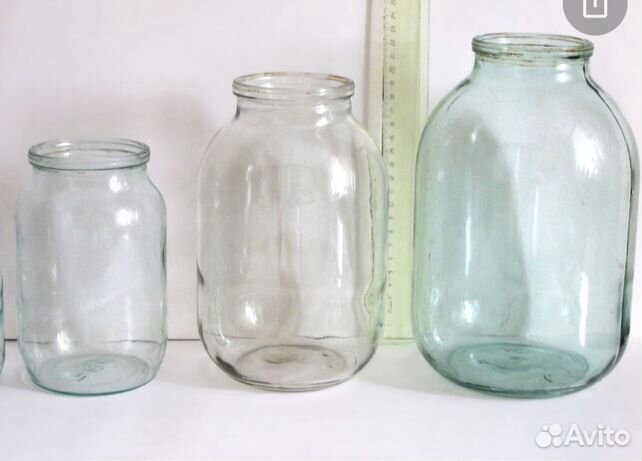 Банки стеклянные и бутылки