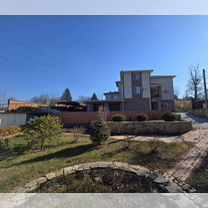 Дом 453,8 м² на участке 16 сот.