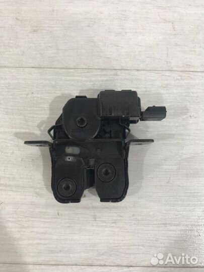 Замок багажника renault arkana 1.3 2WD CVT