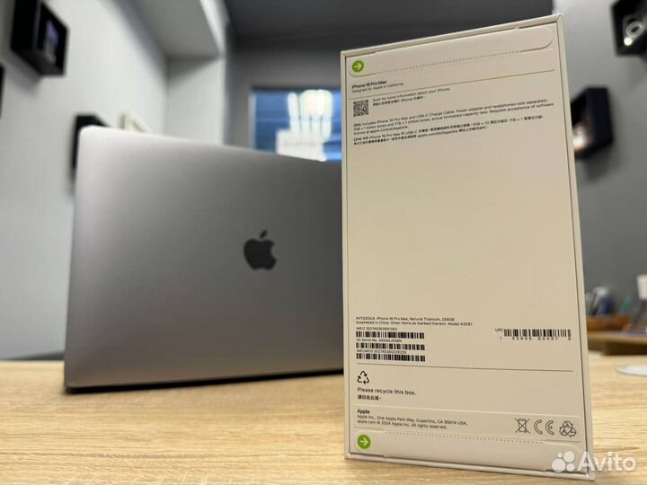 iPhone 16 Pro Max, 256 ГБ