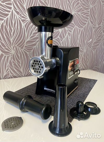 Мясорубка электрическая redmond RMG-1223