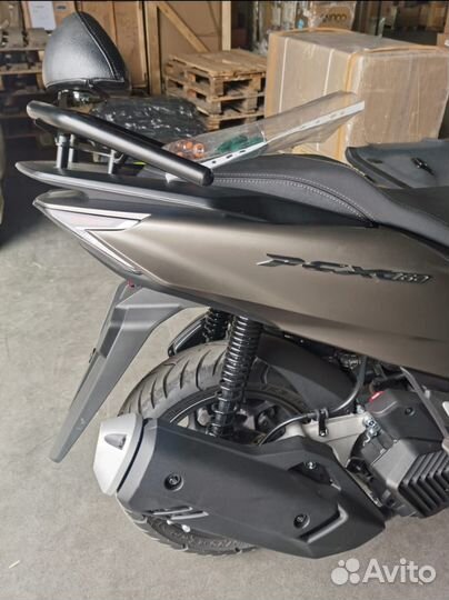 Макси-скутер Хонда рсх-160