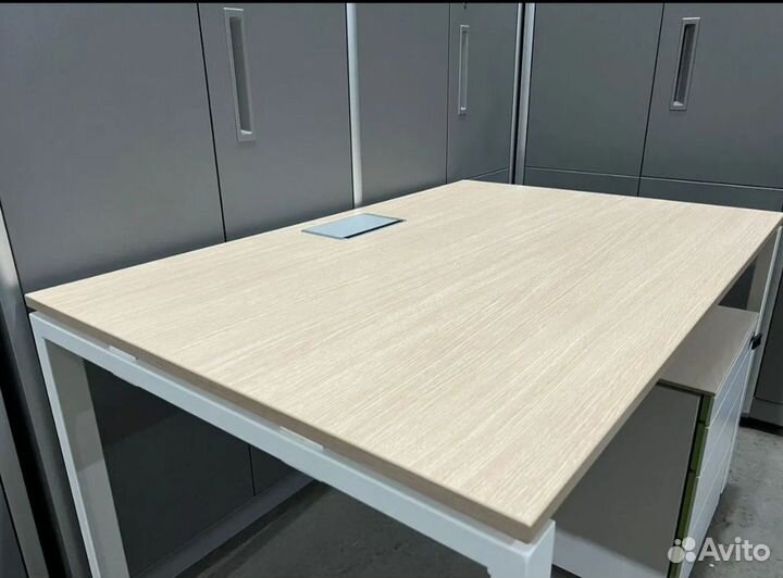 Компьютерный стол в стиле лофт