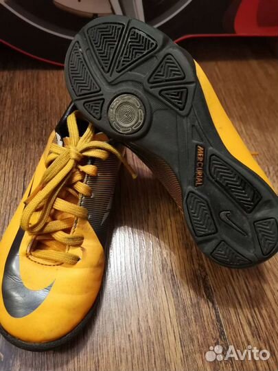 Футзалки nike