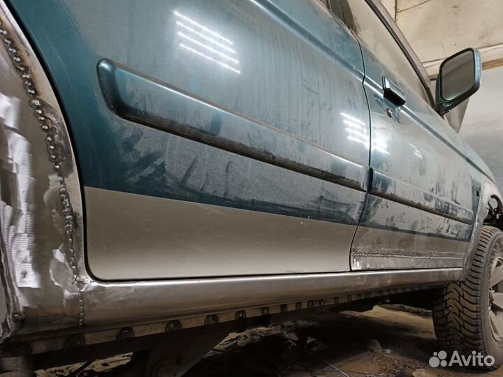 Пенка сдвижной двери Chrysler Voyager 4