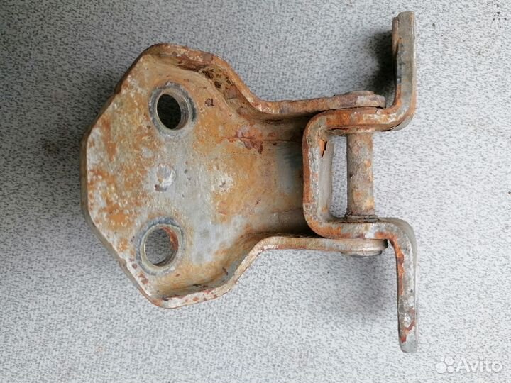 Петля двери для Kia RIO 2000-2005 цена за одну