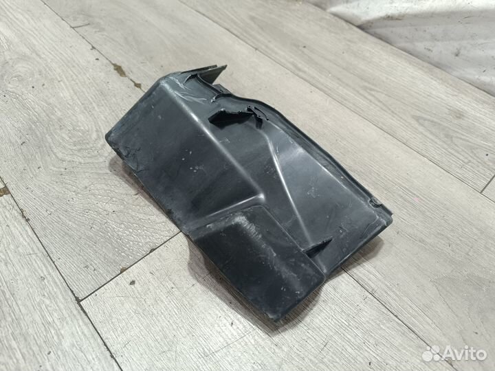 Заглушка воздуховода для Skoda Superb II