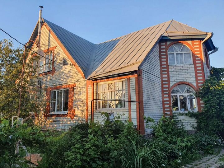 Дом 183 м² на участке 10 сот.